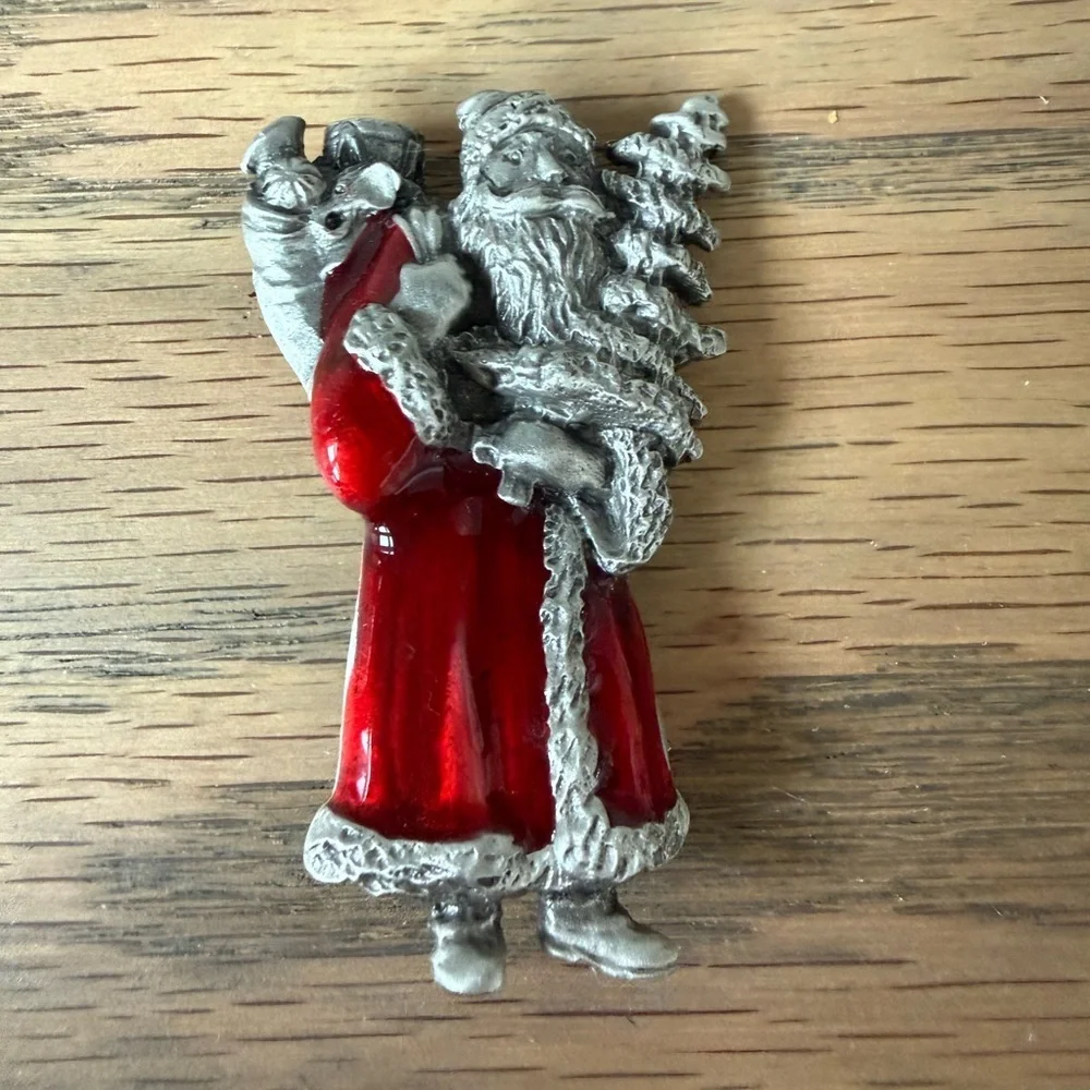 Santa Brooch